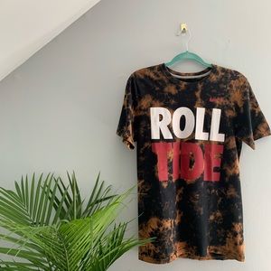 UNIVERSITY OF ALABAMA UA Roll Tide Bleach Dyed Tee